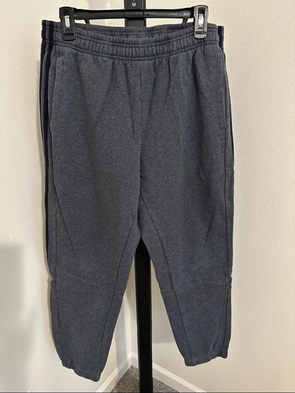 Adidas Men’s Dark Gray Jogger Sweatpants
